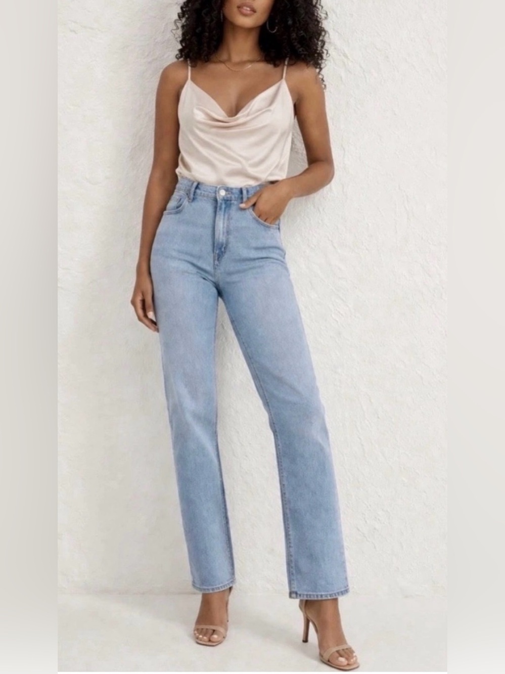 Abercrombie & Fitch The 90's Slim Straight Ultra High Rise Jeans Size 27/4